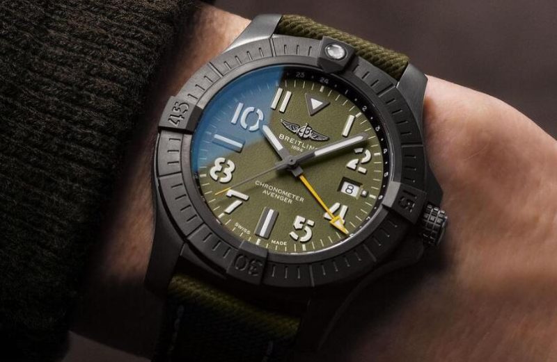 Titanium Swiss Breitling Avenger Fake Watches UK Sale Review: The Ultimate Combination Of Durability And Style